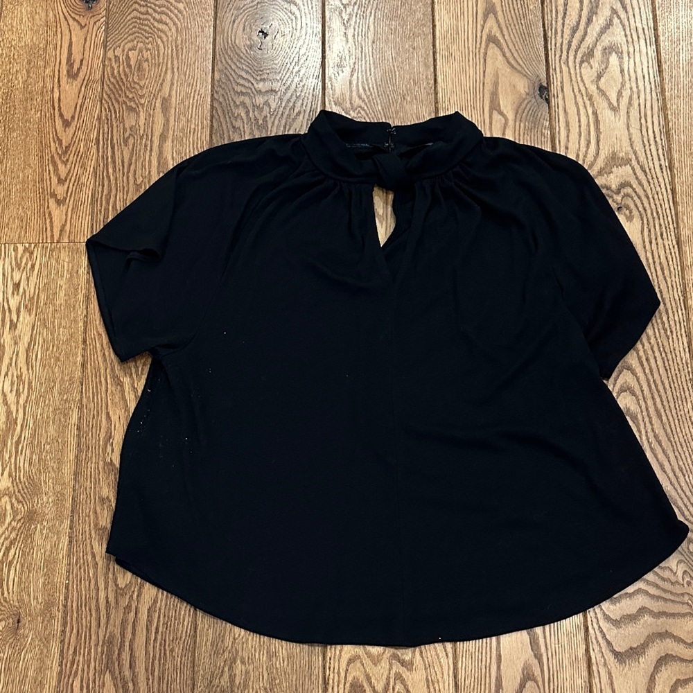 Black Short Sleeve Top